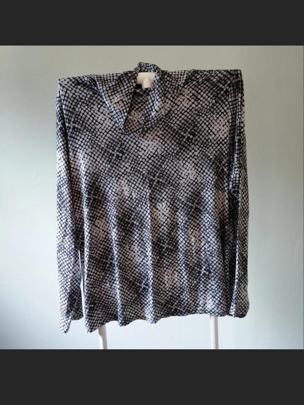 Investments Women's Long-Sleeve Snakeskin Print Top in Black and White